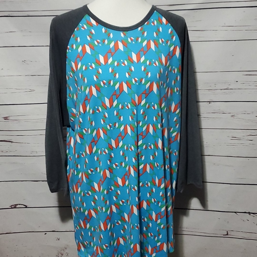 NWT LuLaRoe Randy Baseball T Shirt